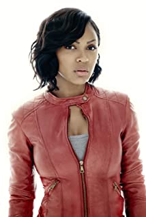 How tall is Meagan Good?